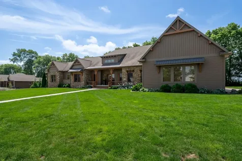 15785 Belfry Drive Bloomington IL 61705