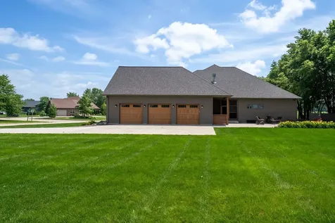 15785 Belfry Drive Bloomington IL 61705