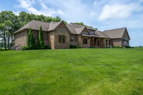 15785 Belfry Drive Bloomington IL 61705