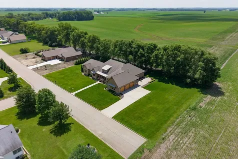 15785 Belfry Drive Bloomington IL 61705