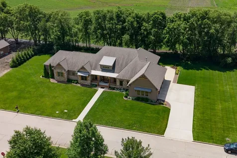 15785 Belfry Drive Bloomington IL 61705