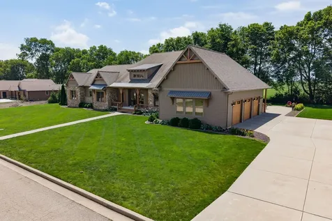15785 Belfry Drive Bloomington IL 61705