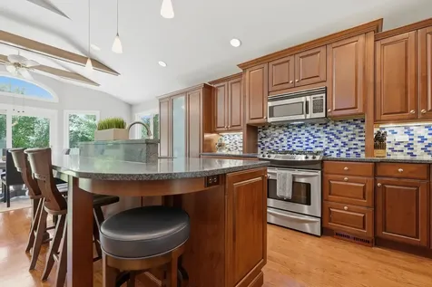 689 Timber Hill Road Deerfield IL 60015
