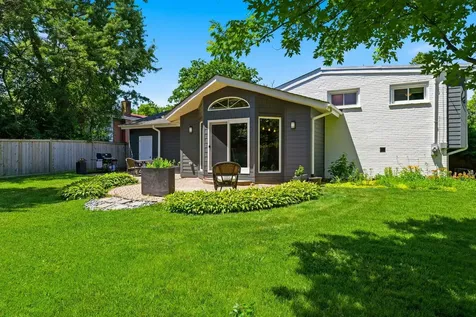 689 Timber Hill Road Deerfield IL 60015