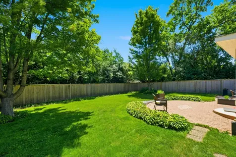 689 Timber Hill Road Deerfield IL 60015