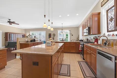 101 Rose Drive Bloomingdale IL 60108