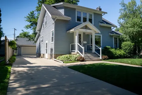 1117 East Olive Street Bloomington IL 61701