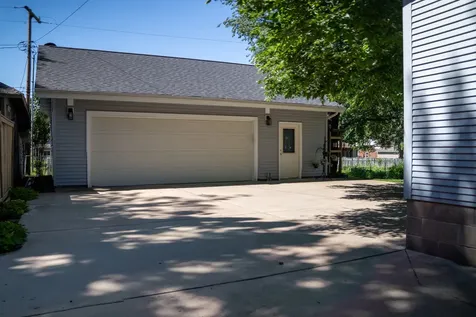 1117 East Olive Street Bloomington IL 61701