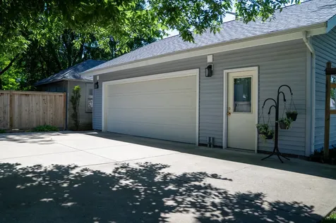 1117 East Olive Street Bloomington IL 61701