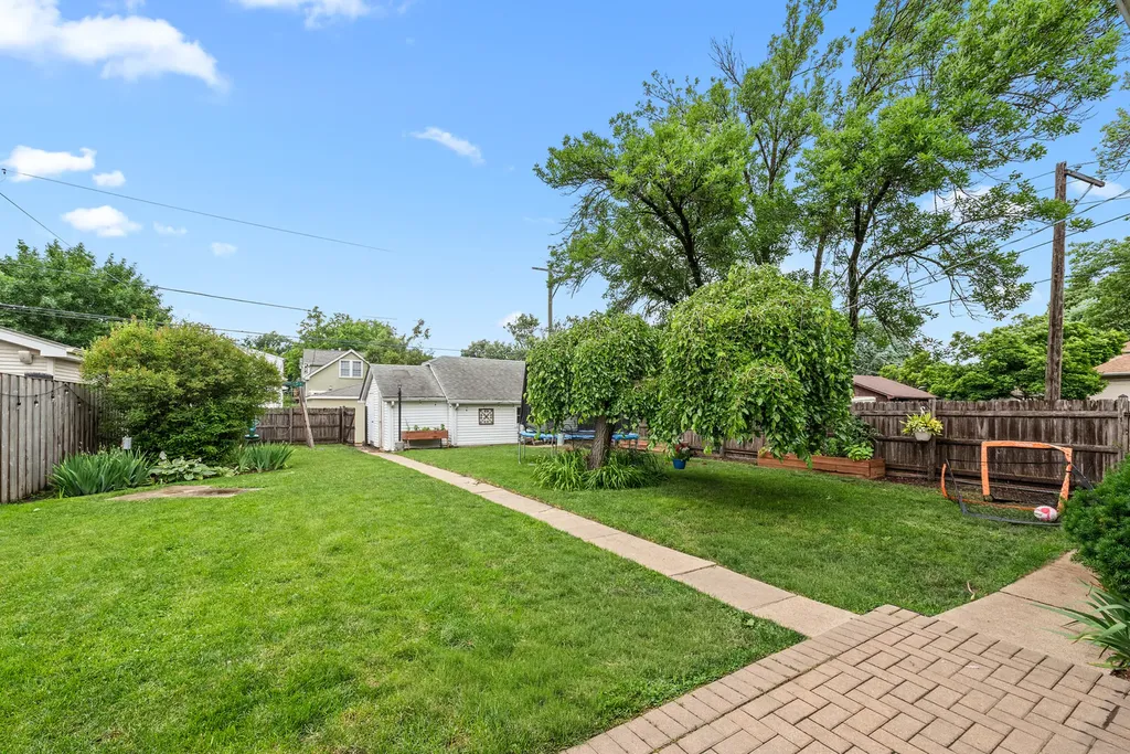 6960 North Ozark Avenue Chicago IL 60631