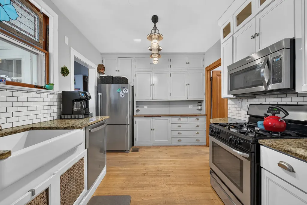 6960 North Ozark Avenue Chicago IL 60631