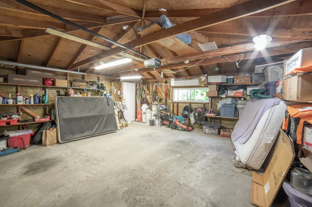 2849 North Luna Avenue Chicago IL 60641
