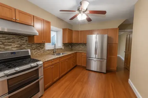 2849 North Luna Avenue Chicago IL 60641