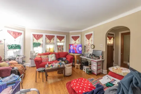 2849 North Luna Avenue Chicago IL 60641