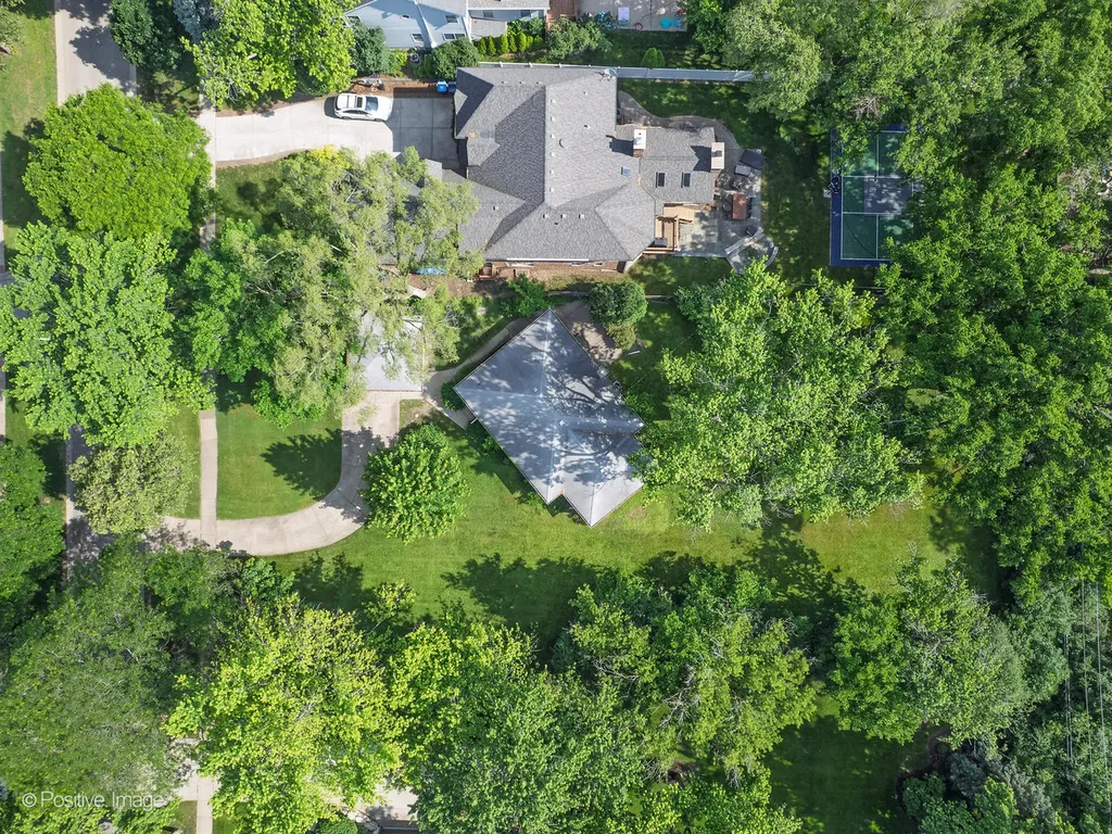 241 Coe Road Clarendon Hills IL 60514