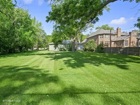 241 Coe Road Clarendon Hills IL 60514