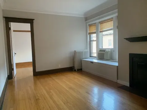 3745 North Pine Grove Avenue Chicago IL 60613