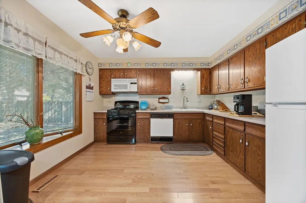 1419 Brush Hill Circle Naperville IL 60540