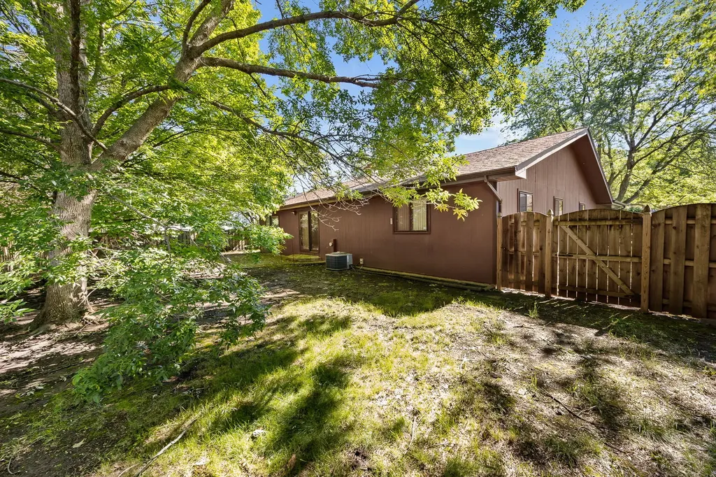 1419 Brush Hill Circle Naperville IL 60540