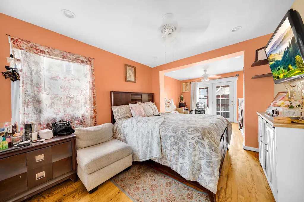 4918 West Winnemac Avenue Chicago IL 60630