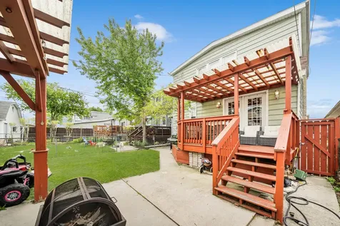 4918 West Winnemac Avenue Chicago IL 60630