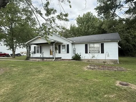 810 West Longstreet Road Marion IL 62959