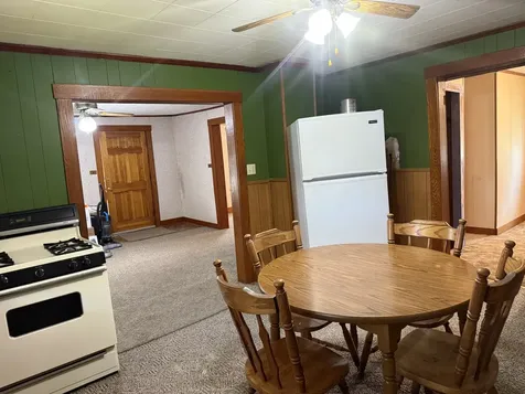 810 West Longstreet Road Marion IL 62959