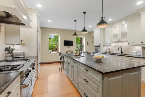 1520 Telegraph Road Lake Forest IL 60045