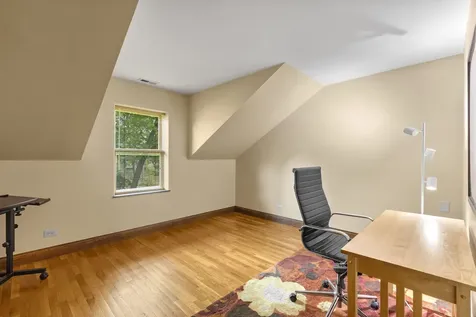 1520 Telegraph Road Lake Forest IL 60045