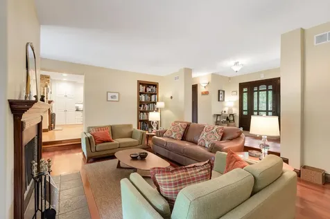 1520 Telegraph Road Lake Forest IL 60045