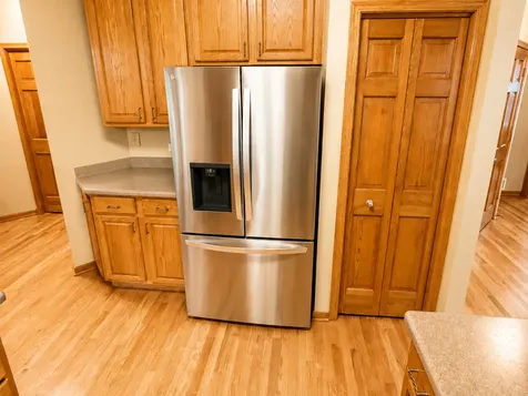 291 Jennifer Court Gurnee IL 60031