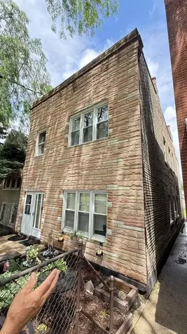 906 West 36th Street Chicago IL 60609