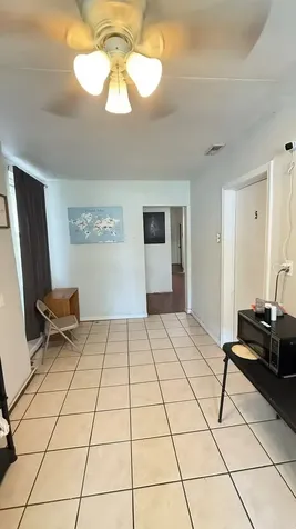 906 West 36th Street Chicago IL 60609