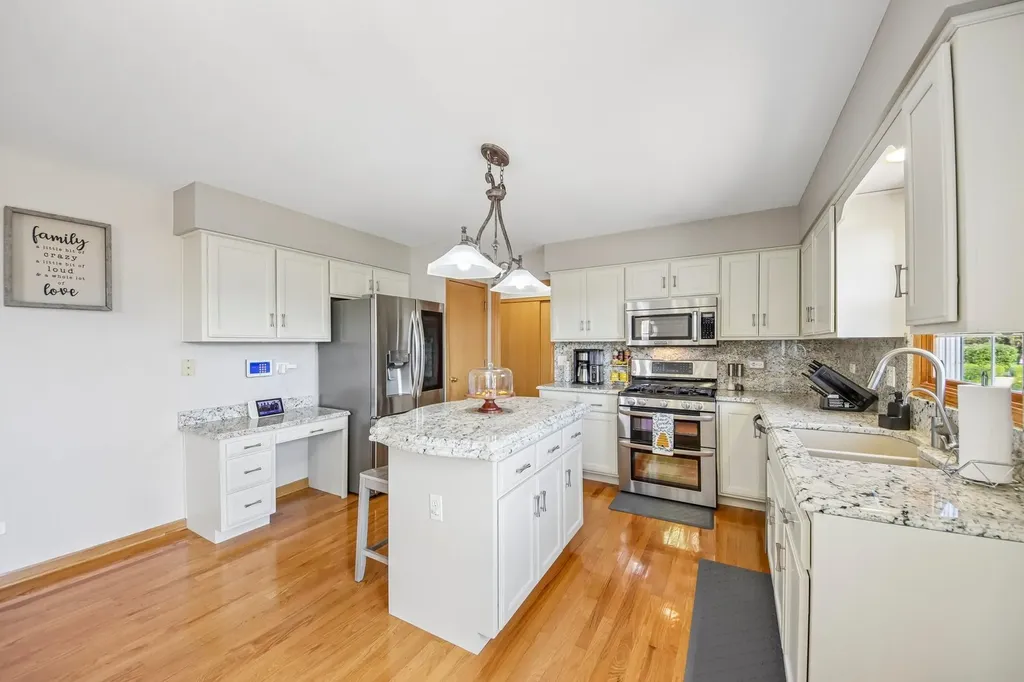 2302 Irvine Lane Plainfield IL 60586