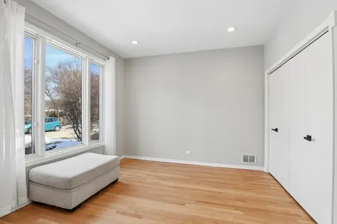 980 Half Day Road Highland Park IL 60035