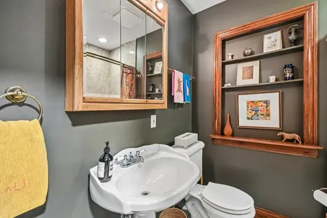 175 West Burlington Street Riverside IL 60546