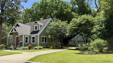 175 West Burlington Street Riverside IL 60546