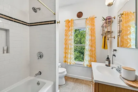 175 West Burlington Street Riverside IL 60546