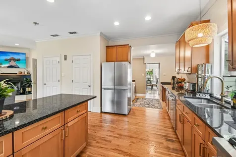 175 West Burlington Street Riverside IL 60546