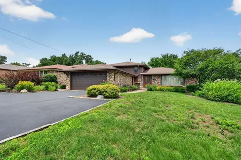 8118 Gladys Lane Palos Hills IL 60465