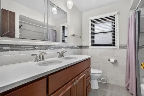 8118 Gladys Lane Palos Hills IL 60465
