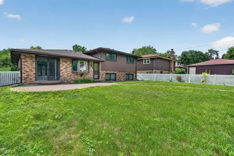 8118 Gladys Lane Palos Hills IL 60465