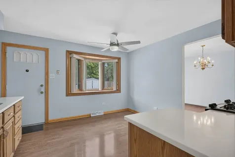 8118 Gladys Lane Palos Hills IL 60465