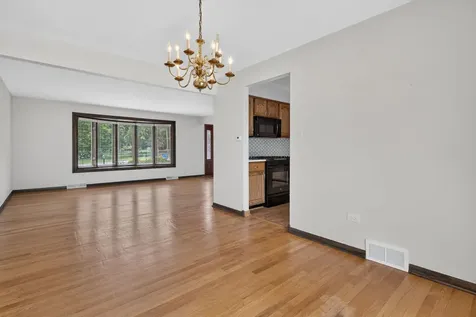 8118 Gladys Lane Palos Hills IL 60465