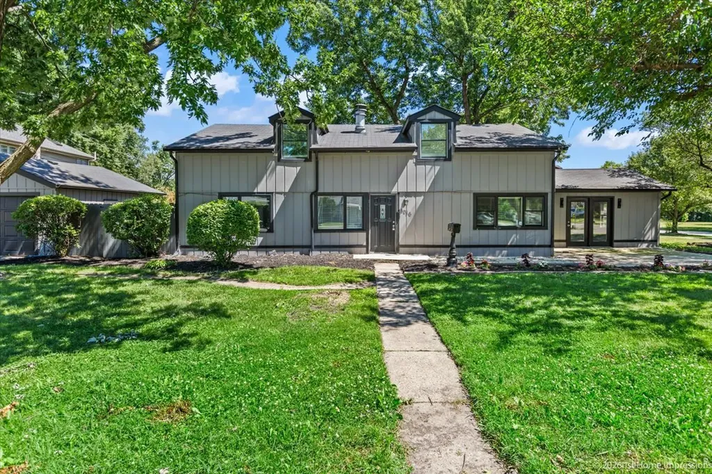 5016 Oak Center Drive Oak Lawn IL 60453