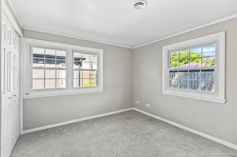 5016 Oak Center Drive Oak Lawn IL 60453