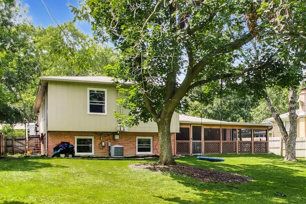 14425 Greenland Avenue Orland Park IL 60462