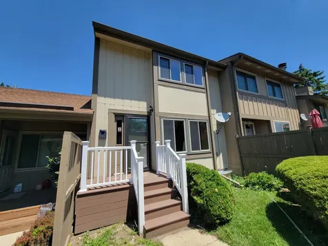 790 Overland Court Roselle IL 60172