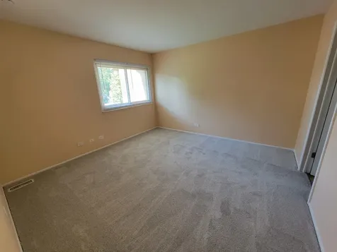 790 Overland Court Roselle IL 60172
