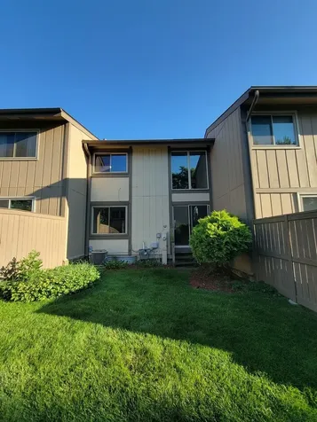 790 Overland Court Roselle IL 60172